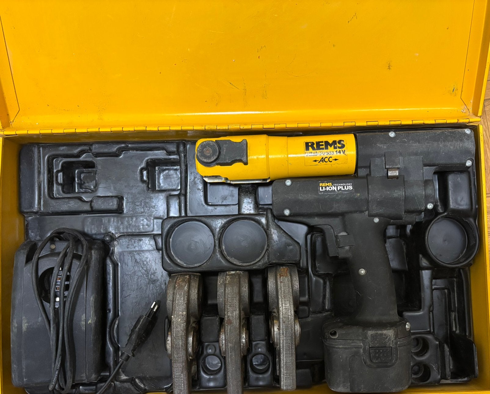 Rems accu press perstang persbekken, Ophalen, Gebruikt, Overige typen, Overige merken
