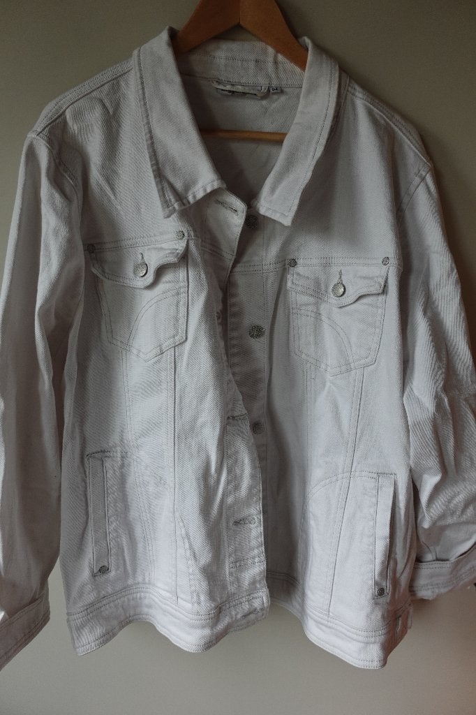 Witte spijkerjas maat 52, Ophalen of Verzenden, Zo goed als nieuw, Maat 46/48 (XL) of groter, Wit