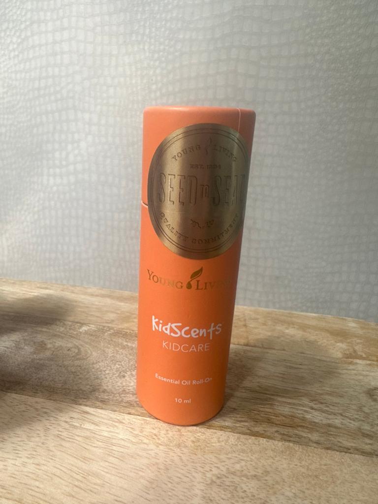Young Living roll on 10 ml thieves  p&c, Ophalen of Verzenden, Nieuw, Overige typen