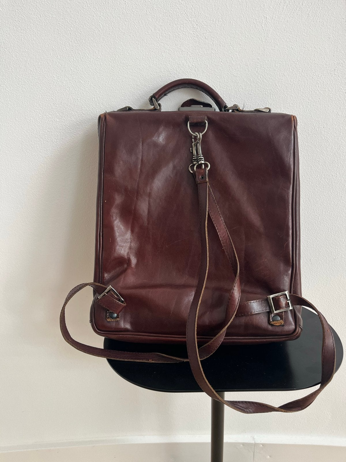 Lederen Akten Rugtas met Meerdere Vakken, Sieraden, Tassen en Uiterlijk, Tassen | Rugtassen, Gebruikt, 25 tot 40 cm, 30 tot 45 cm