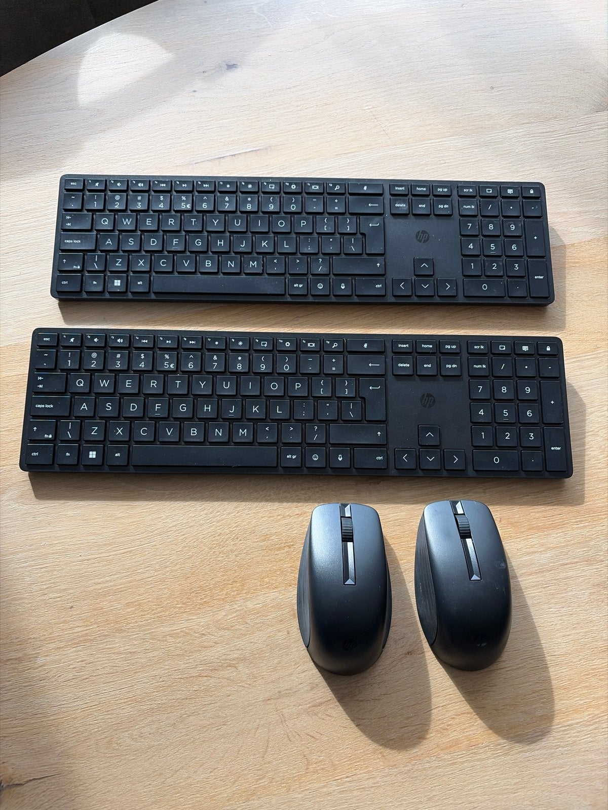 2x HP Draadloze Muis en Toetsenbord Set - ZGAN, Computers en Software, Ophalen of Verzenden, Zo goed als nieuw, Draadloos