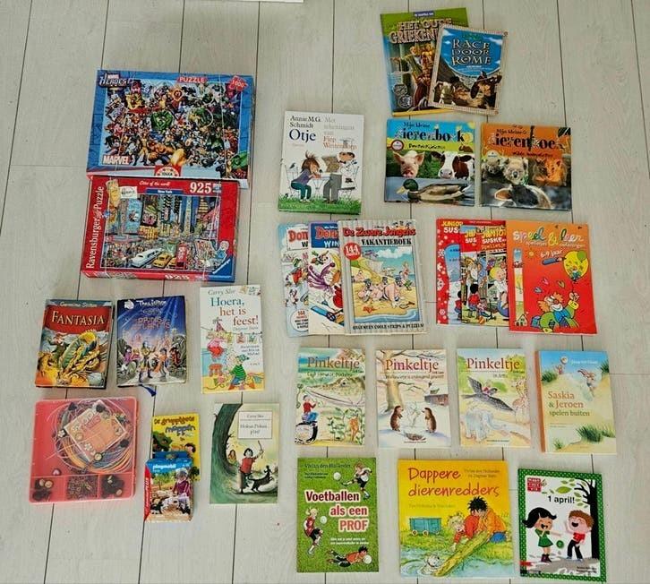 Koopje!!! Pakket met boeken, strips, Marvel puzzels, Ophalen of Verzenden, Jongen of Meisje