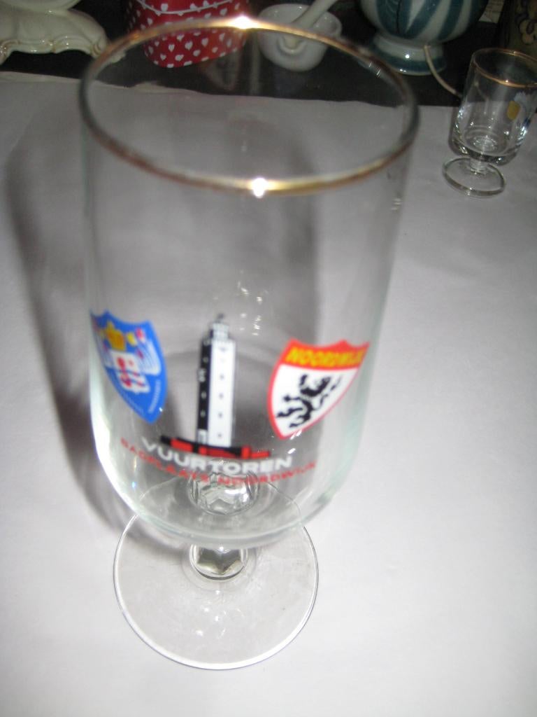 glas vuurtoren badplaats noordwijk (souvenir), Verzenden