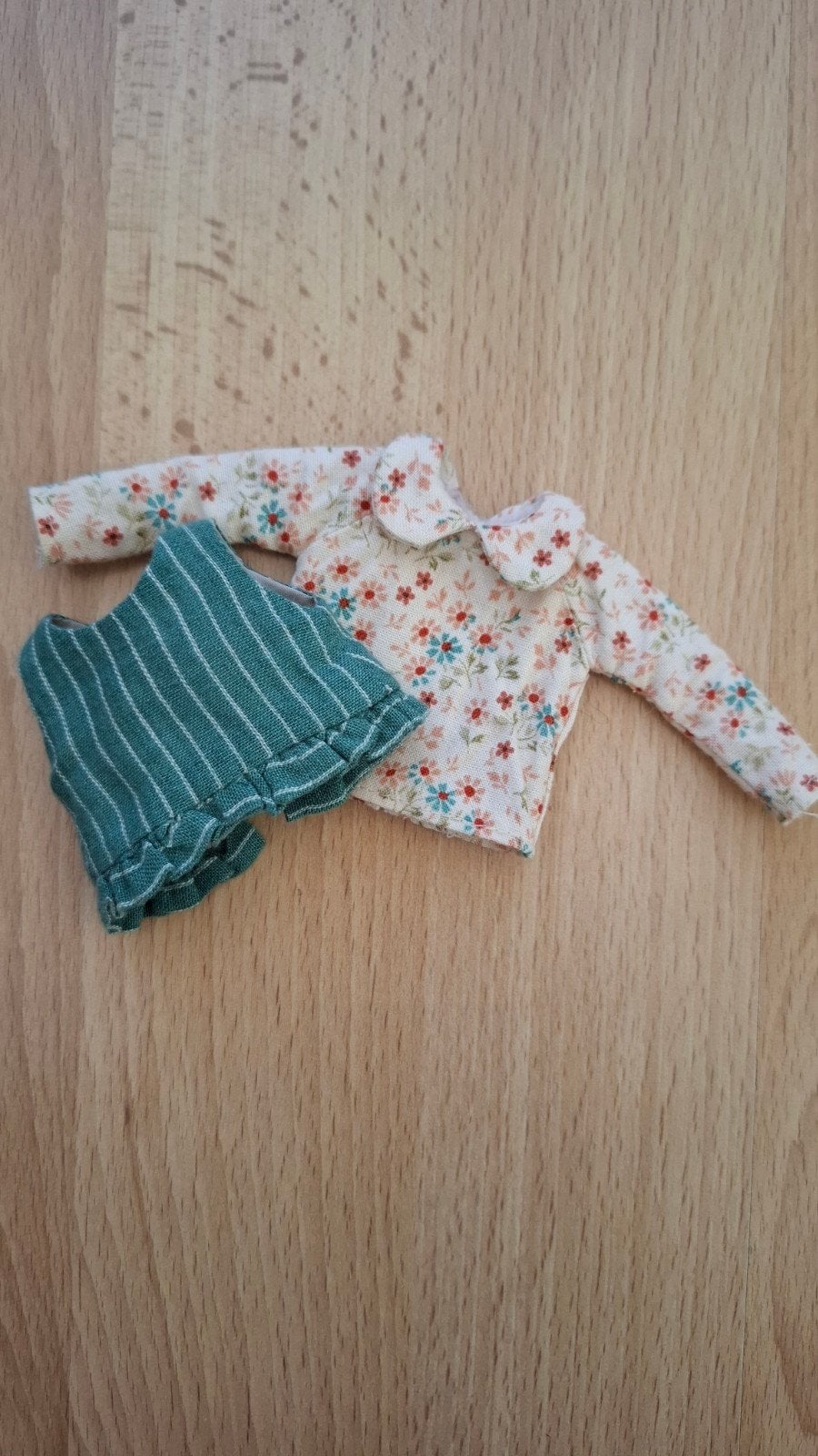 Blythe blouse en hes Hillyrags, Verzenden, Zo goed als nieuw, Kleertjes
