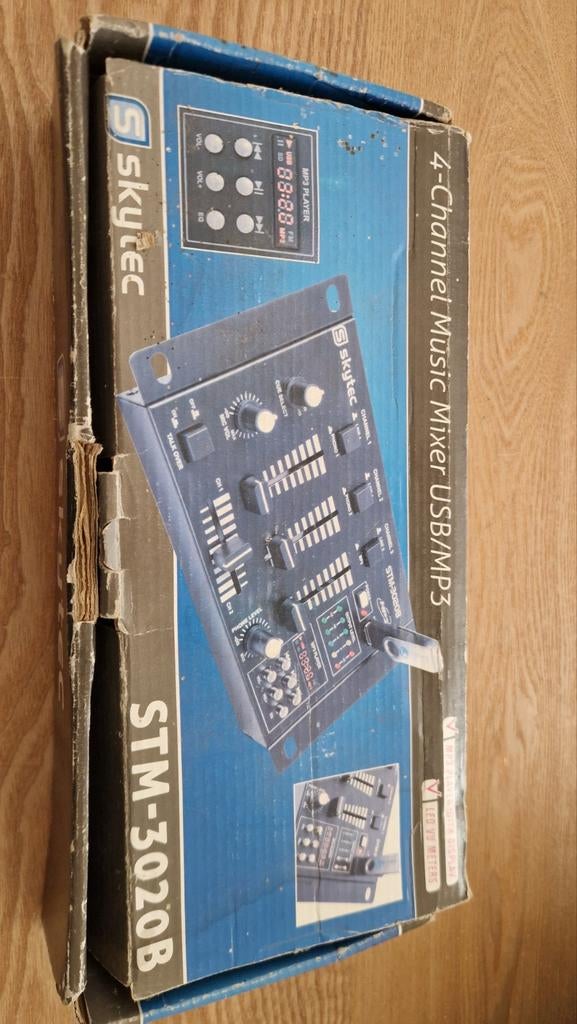 Skytec STM-3020B 4-Kanaals Muziek Mixer USB/MP3, Ophalen of Verzenden, Gebruikt, Minder dan 5 kanalen