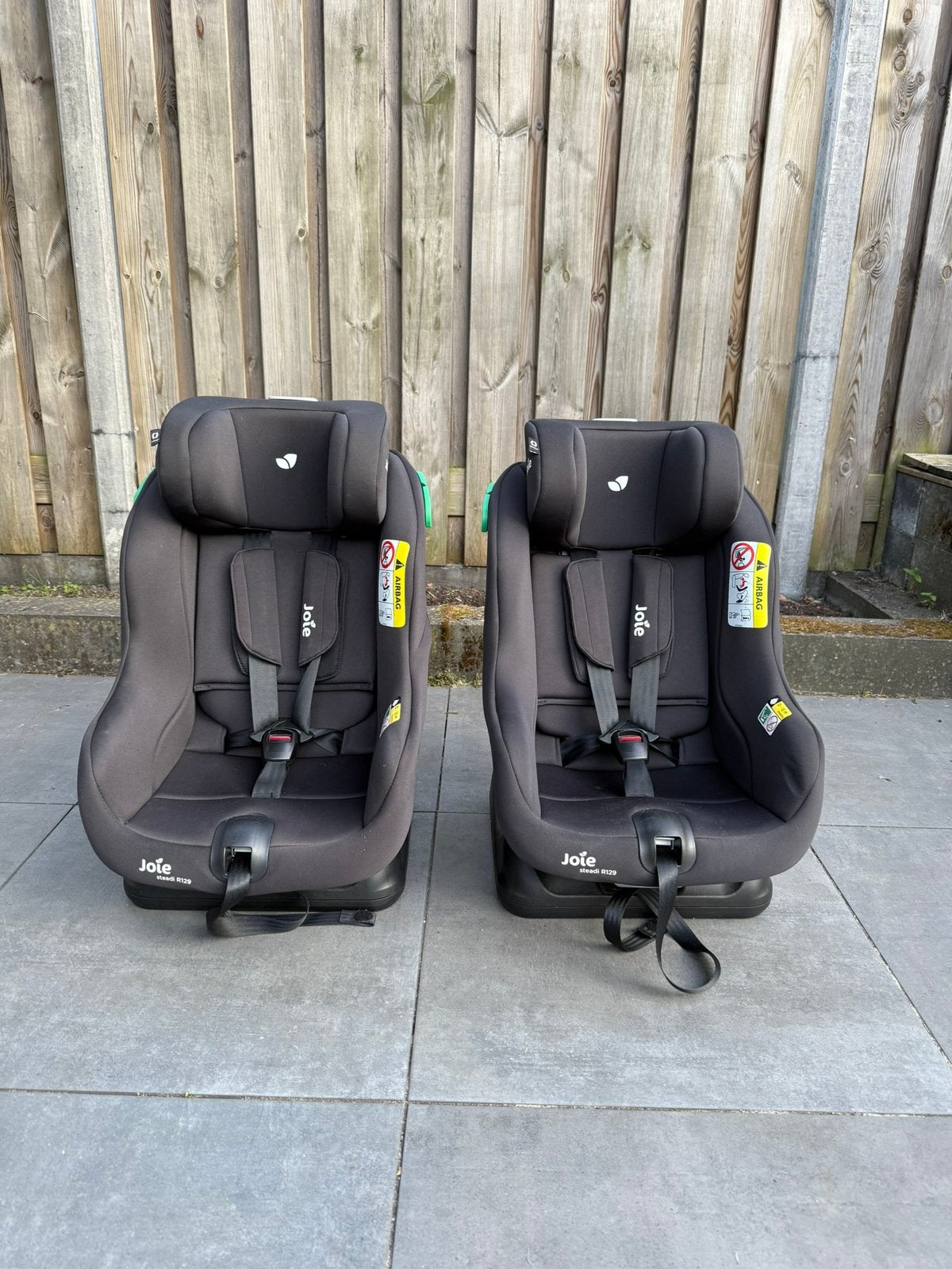 2x Joie Steadi R129 autostoel 40-105 cm – €50 per stuk, Kinderen en Baby's, Autostoeltjes, Overige merken, Autogordel, 15 t/m 36 kg