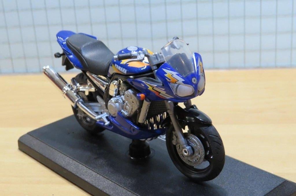 Yamaha Fazer 1000 Tuning 1:18, Overige merken, May Cheong Group France S.A.S., Nieuw, Ophalen of Verzenden