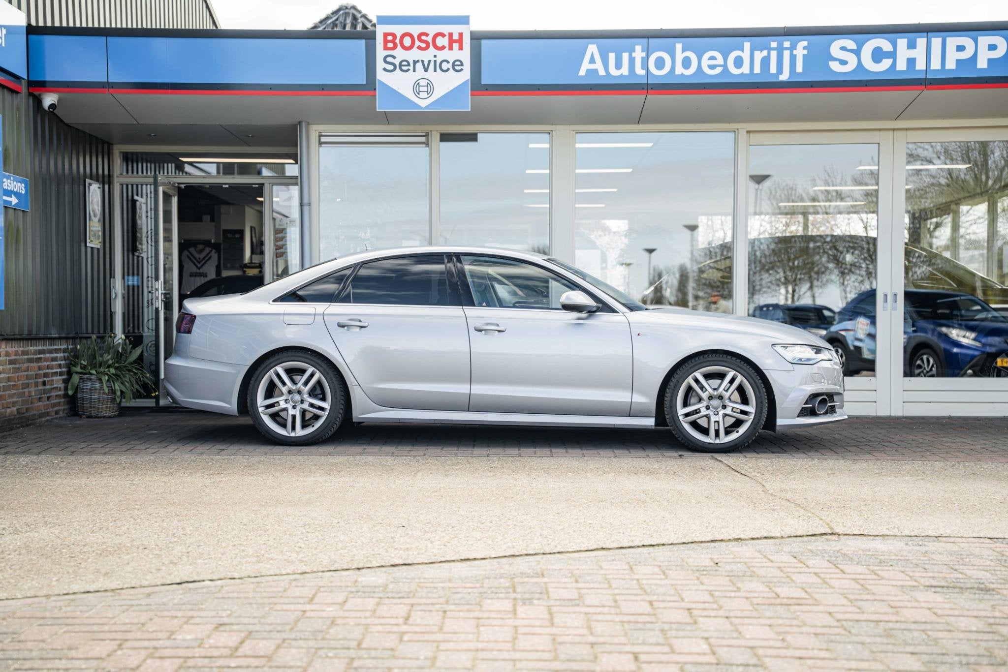 Audi A6 Limousine 2.0 TFSI quattro S line Edition, Auto's, Audi, Automaat, 12 maanden, 15 km/l, Gebruikt