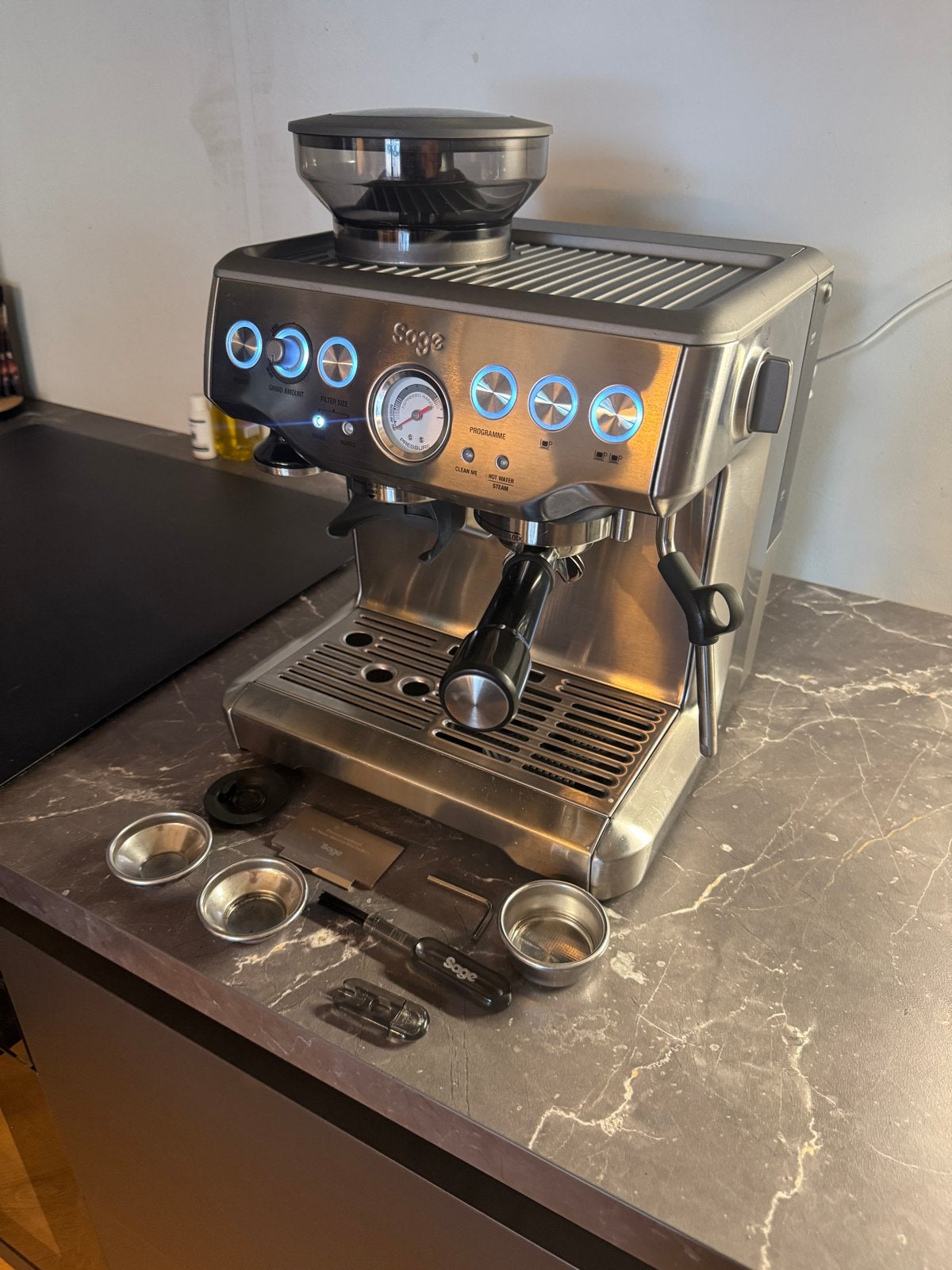 Sage Barista Express, Ophalen, Afneembaar waterreservoir, Gebruikt, Espresso apparaat