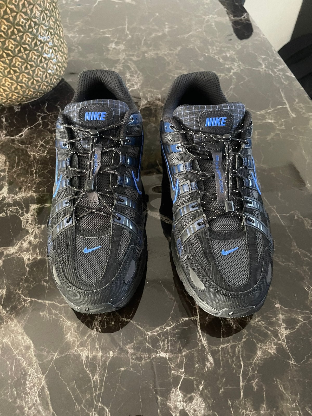 Nike P-6000 Heren maat 44, Sport en Fitness, Ophalen of Verzenden, Zo goed als nieuw, Schoenen