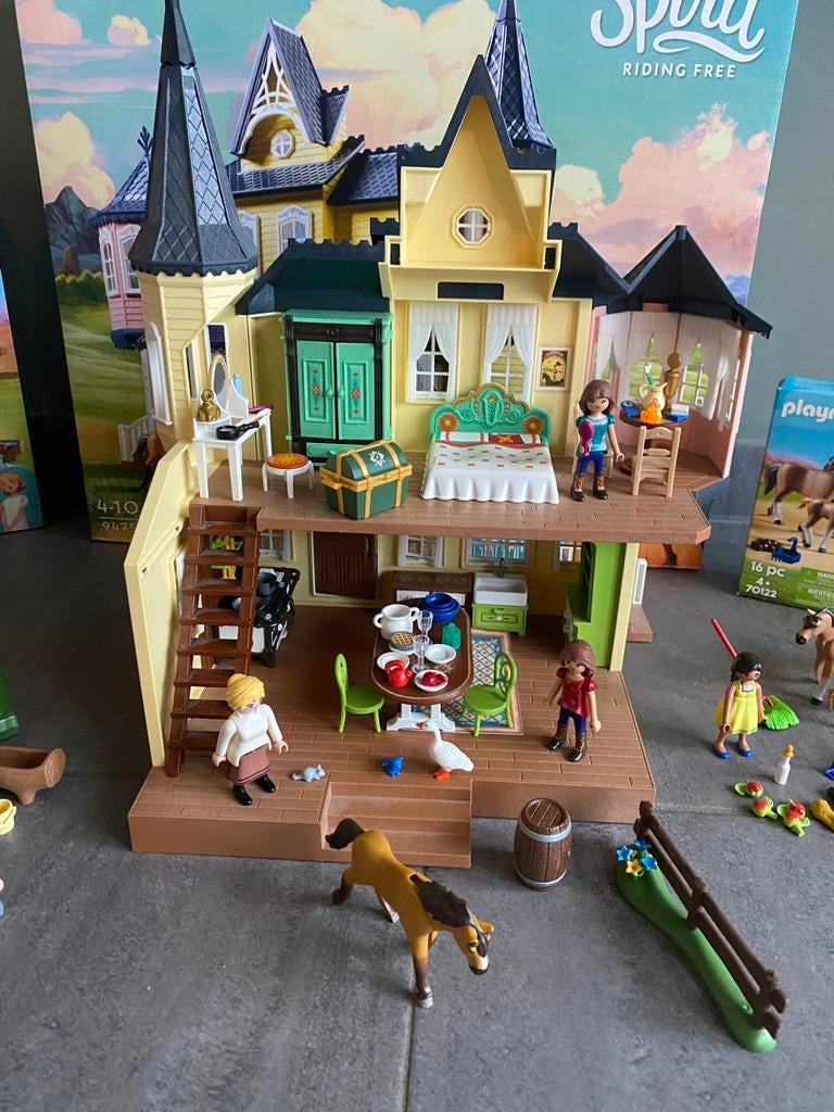Playmobil Spirit Lucky's Huis 9475 - Compleet met doos, Kinderen en Baby's, Speelgoed | Playmobil, Ophalen of Verzenden, Zo goed als nieuw