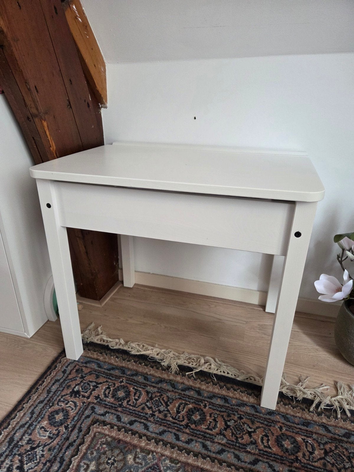 Ikea Sundvik tafeltje met opbergruimte, Ophalen, Opbergruimte, Gebruikt, Hout