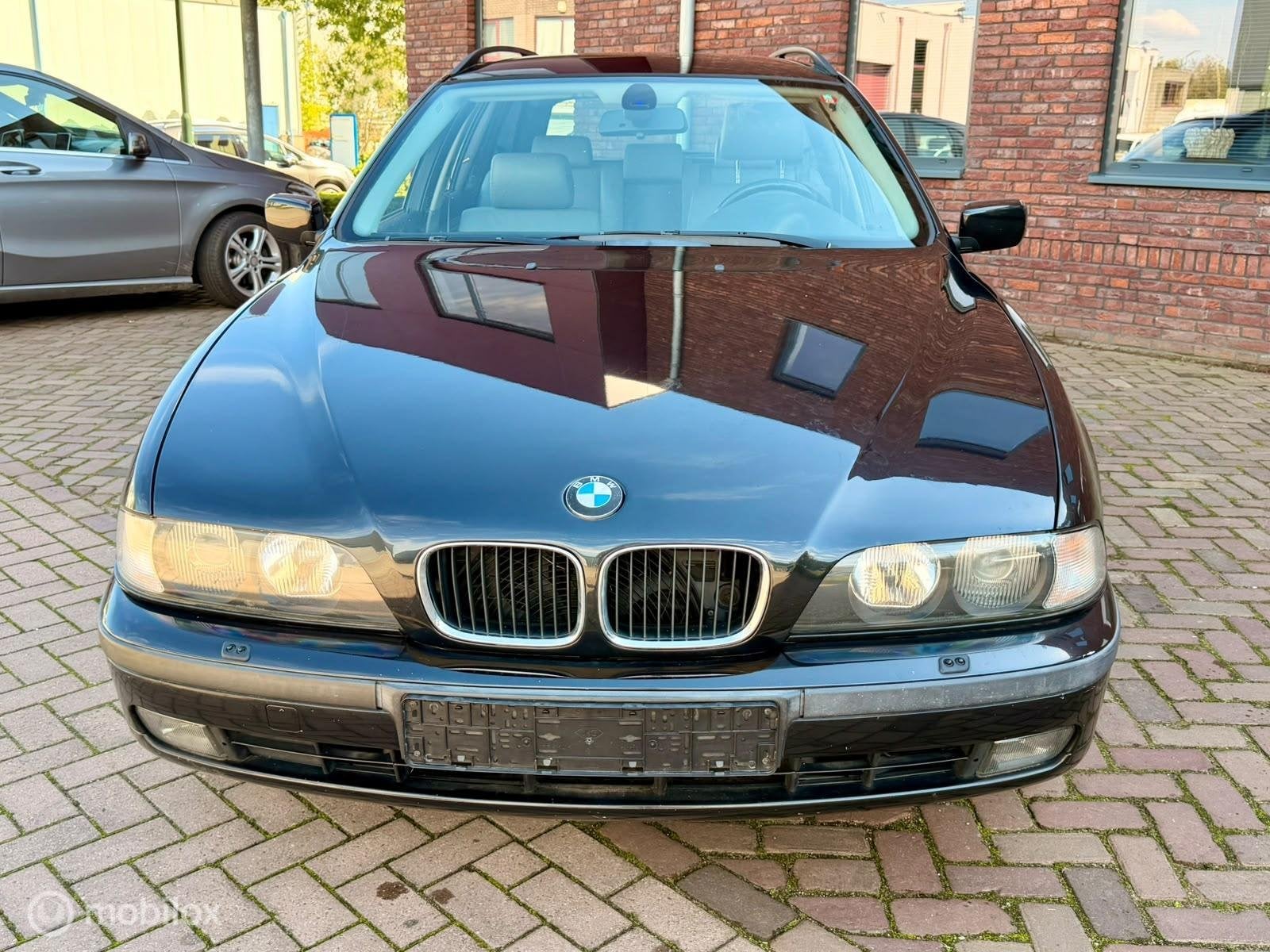 Mooie BMW e39 528i Touring op lpg youngtimer, nieuwe apk, foto 6