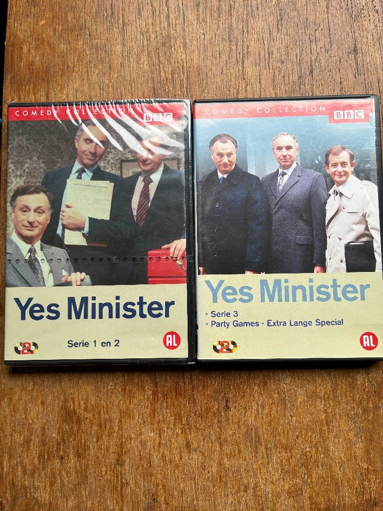 Yes Minister serie 1-2-3-Special COMPLEET ; BBC komedie, Vanaf 12 jaar, Ophalen of Verzenden, Zo goed als nieuw, Komedie