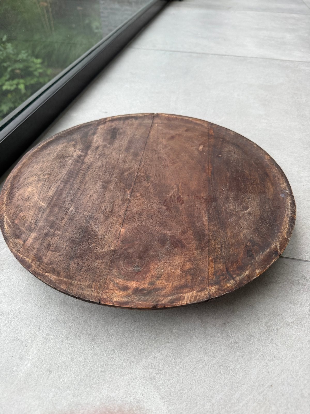 Rond houten dienblad met pootjes, Ophalen, Gebruikt, Rond, Dienblad