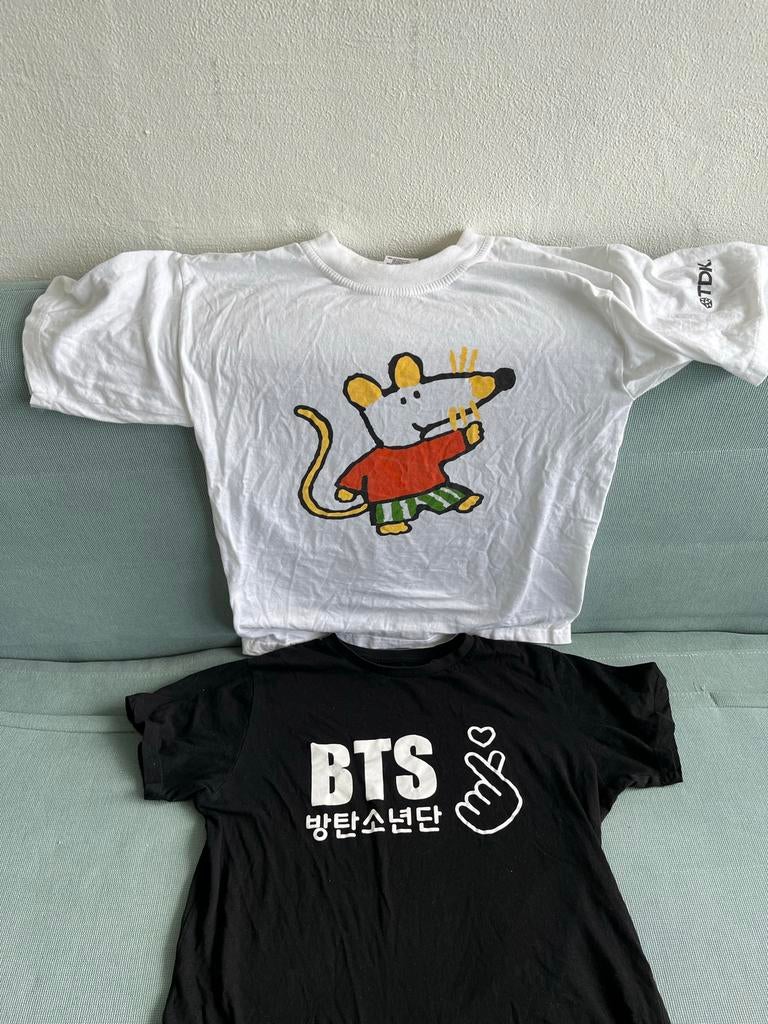 2 T-shirts: zwart BTS Love + wit mouse vintage TDK, Kinderen en Baby's, Kinderkleding | Maat 158, Zo goed als nieuw, Meisje, Shirt of Longsleeve