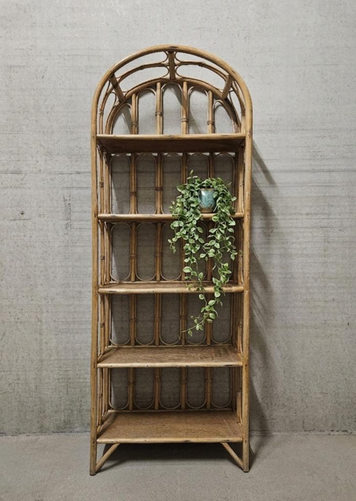 🌿 Prachtige vintage rotan boekenkast vakkenkast (boogmodel), Antiek en Kunst, Ophalen of Verzenden
