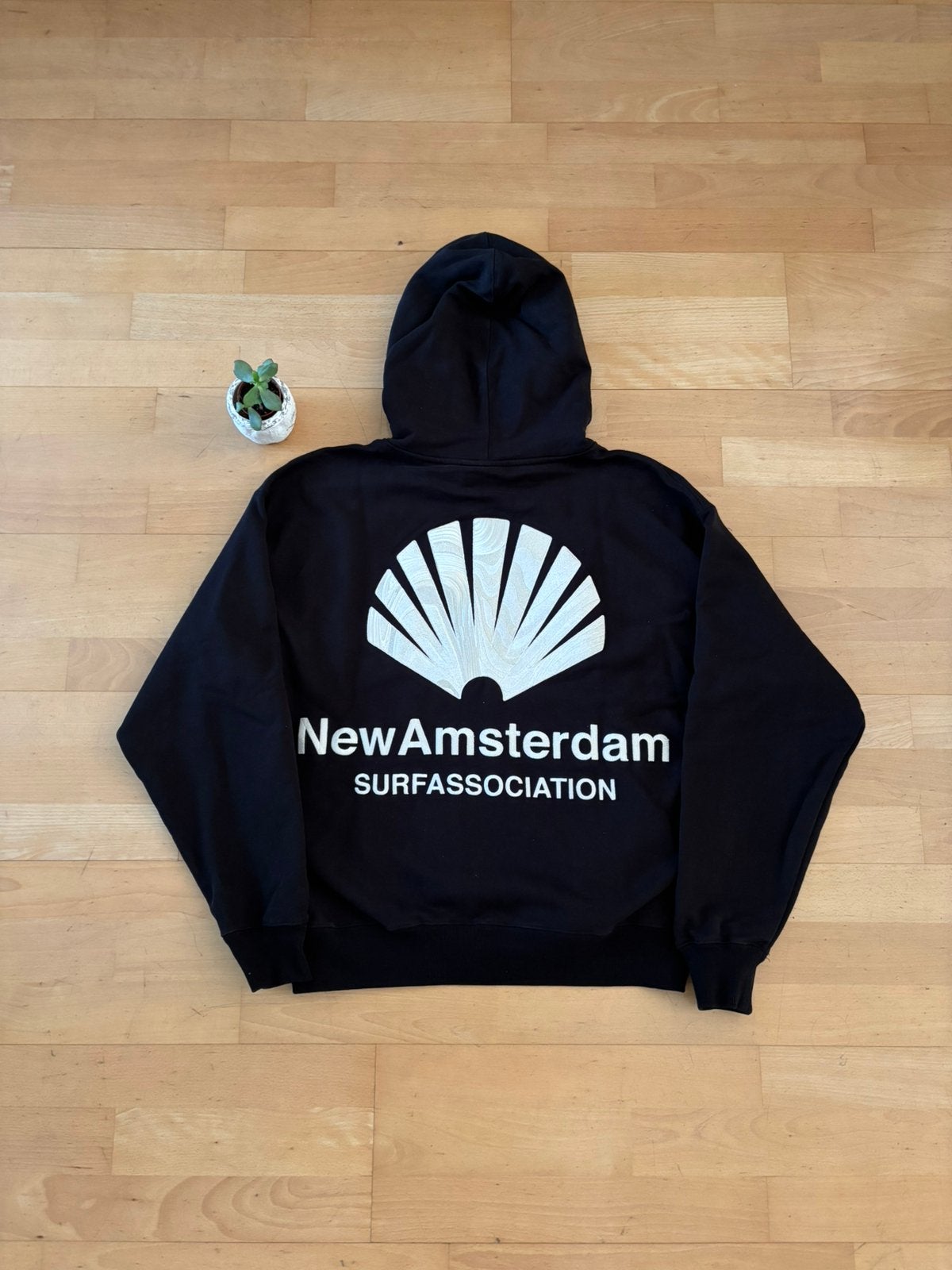 New Amsterdam Surf Association Hoodie Backprint Zwart M, Ophalen of Verzenden, Nieuw, Zwart