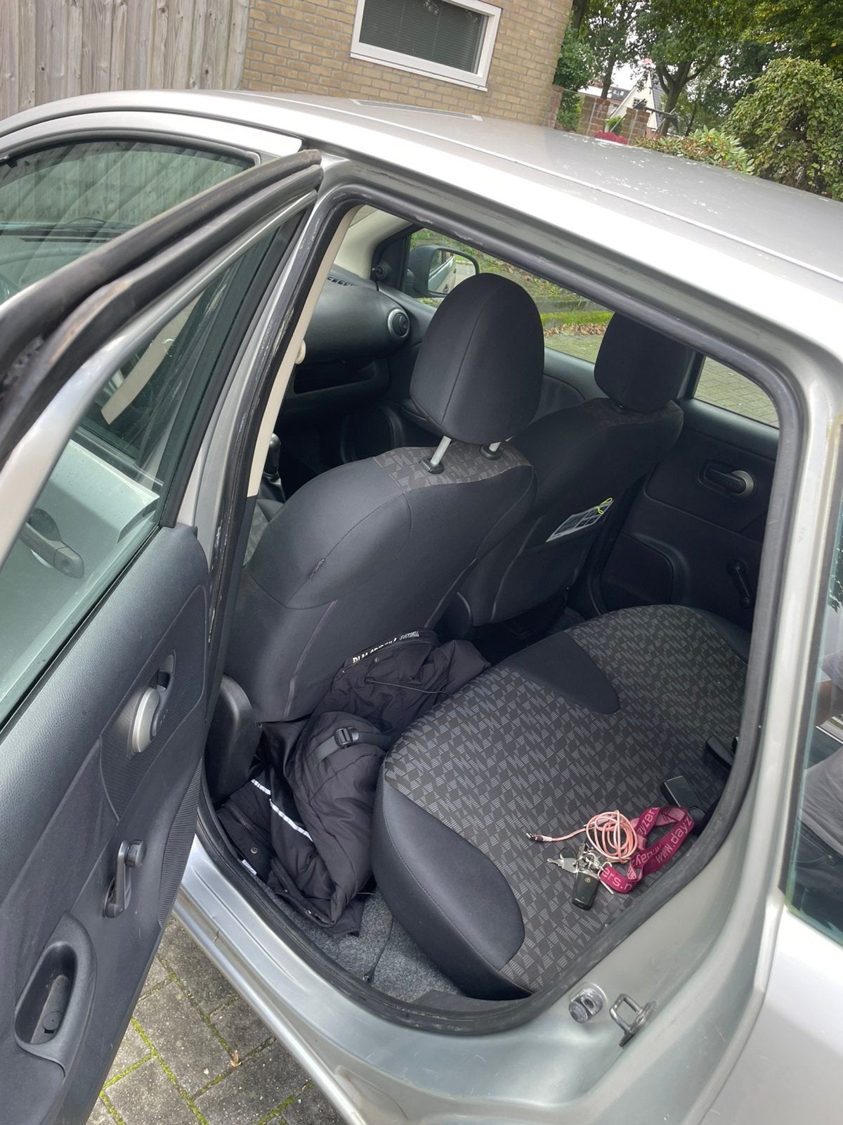 Nissan Note 1.4 16V 2008 Grijs, Voorwielaandrijving, 40 €/maand, 4 cilinders, Origineel Nederlands