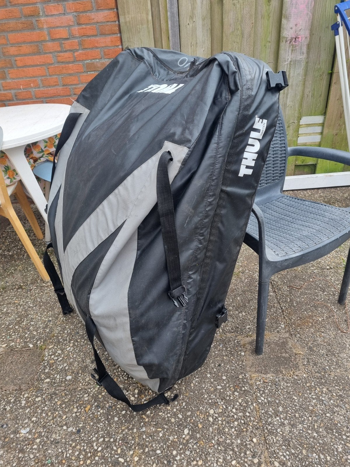 Opbergtas Thule, Ophalen