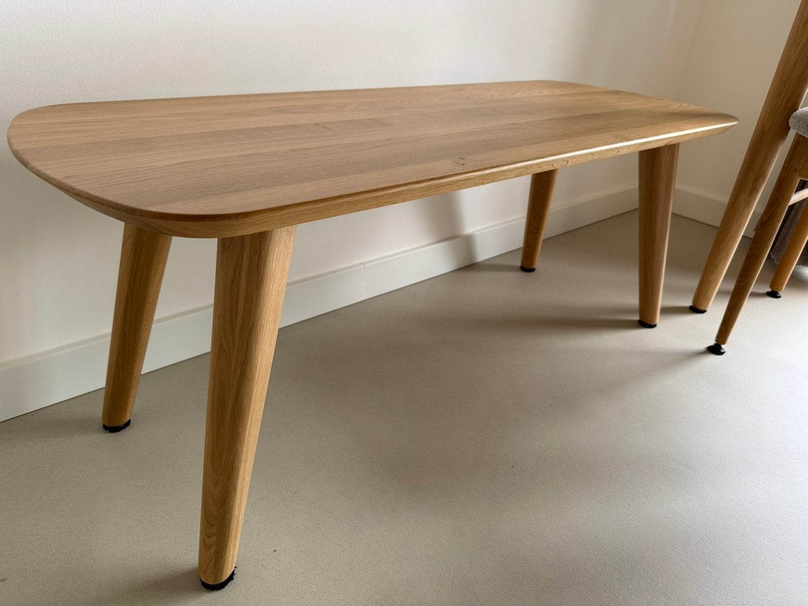 Eettafelbank massief eikenhout gelakt 120x45cm - Sav&Okse, Ophalen, Zo goed als nieuw, Bruin