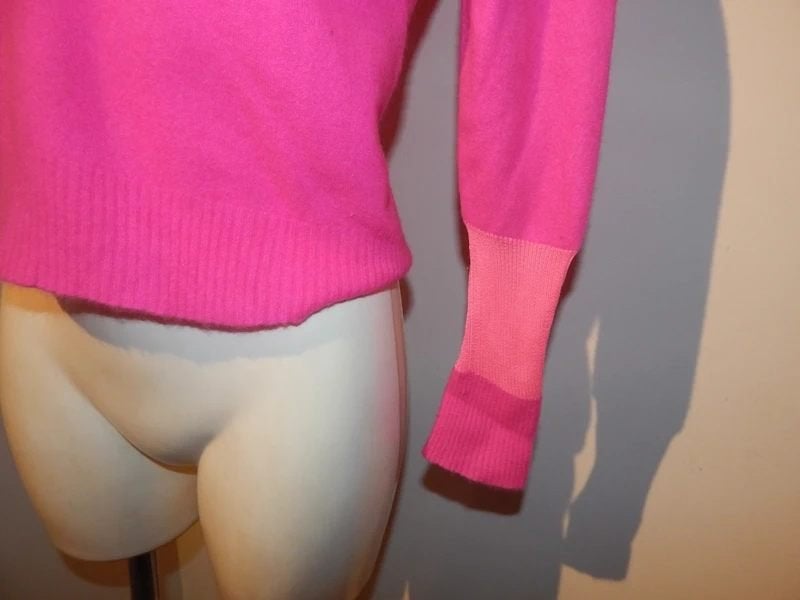 Essentiel Antwerp fel roze gebreide trui apart deel mouw S, Kleding | Dames, Truien en Vesten, Verzenden, Essentiel Antwerp, Roze