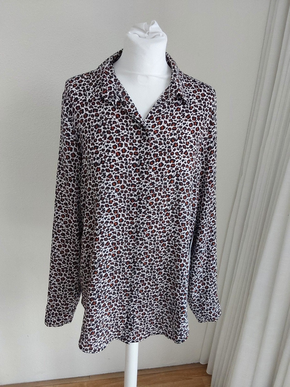 Prachtige blouse van &Co Woman maat L, okselm 55cm
€12,95, &Co Woman, Verzenden, Zo goed als nieuw, Maat 38/40 (M)