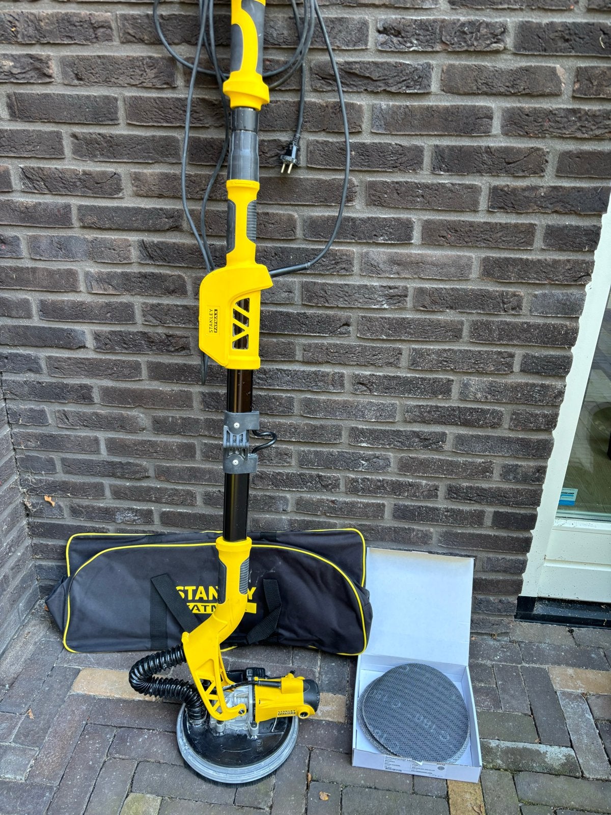 STANLEY FATMAX 750W Telescopische schuurmachine 225mm, Ophalen of Verzenden, Zo goed als nieuw, 600 tot 1200 watt, Overige typen
