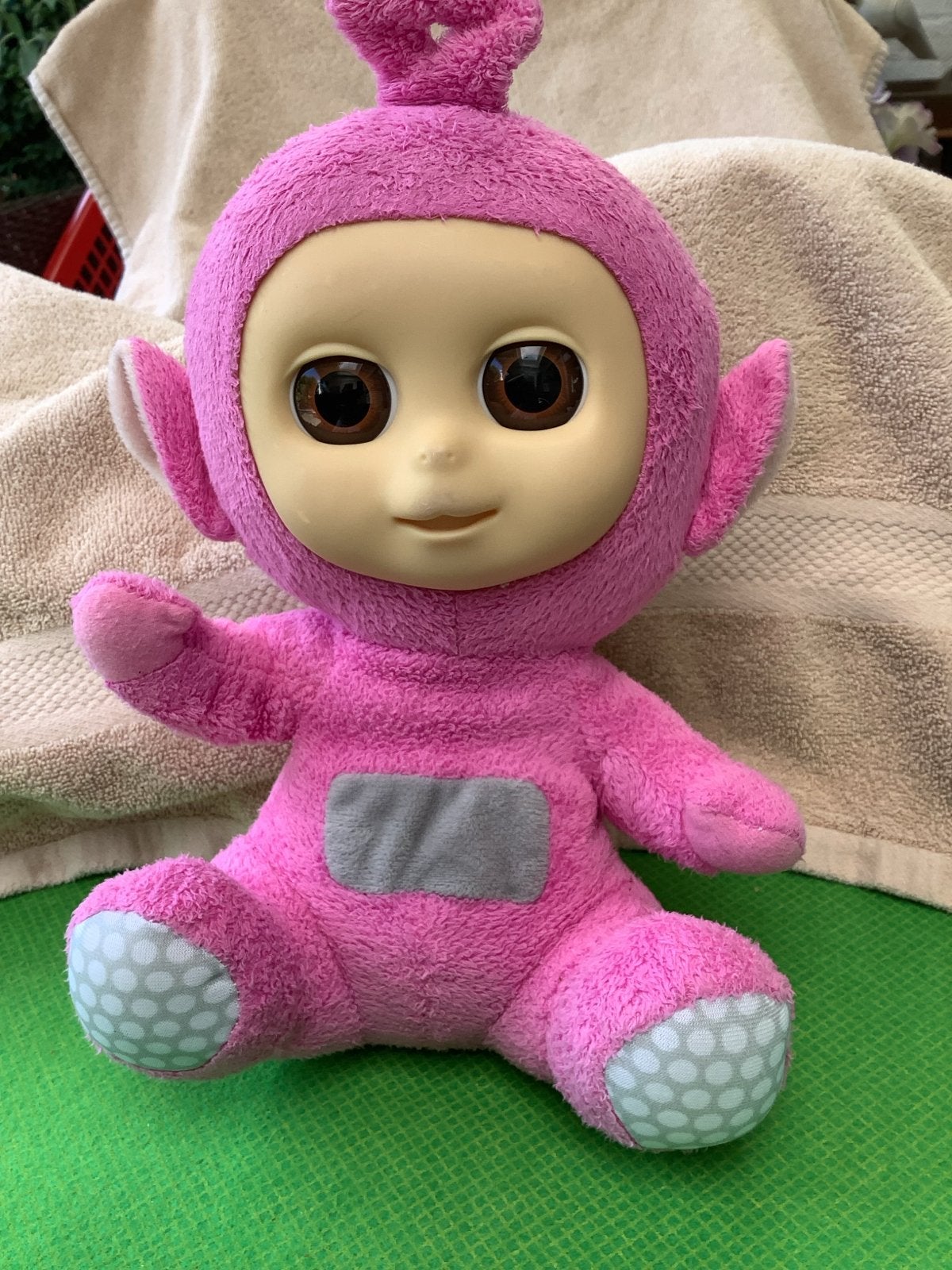 Roze Teletubbies knuffel 25 cm - Steun KIKA, Gebruikt, Overige merken, Overige karakters, Overige typen