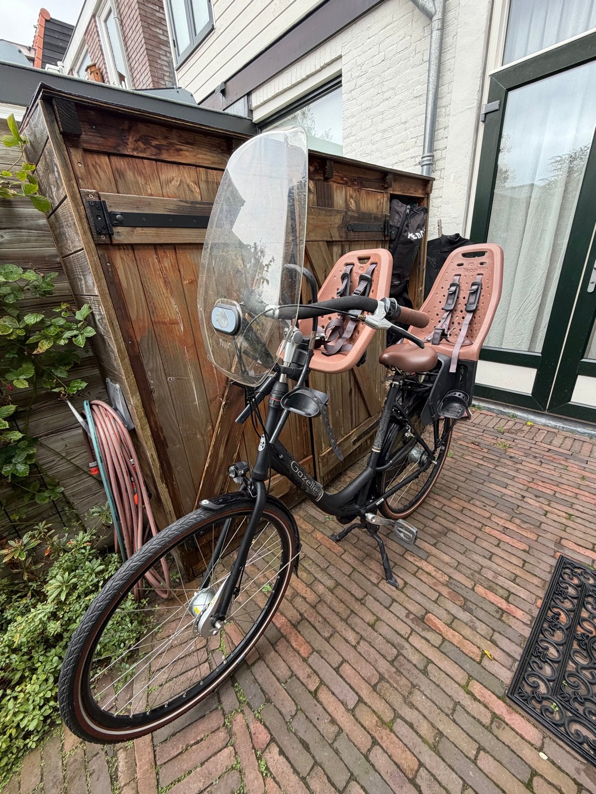 Gazelle Bloom fiets met Yepp kinderzitjes en windscherm, Fietsen en Brommers, Ophalen, Gebruikt, Velgrem, Versnellingen