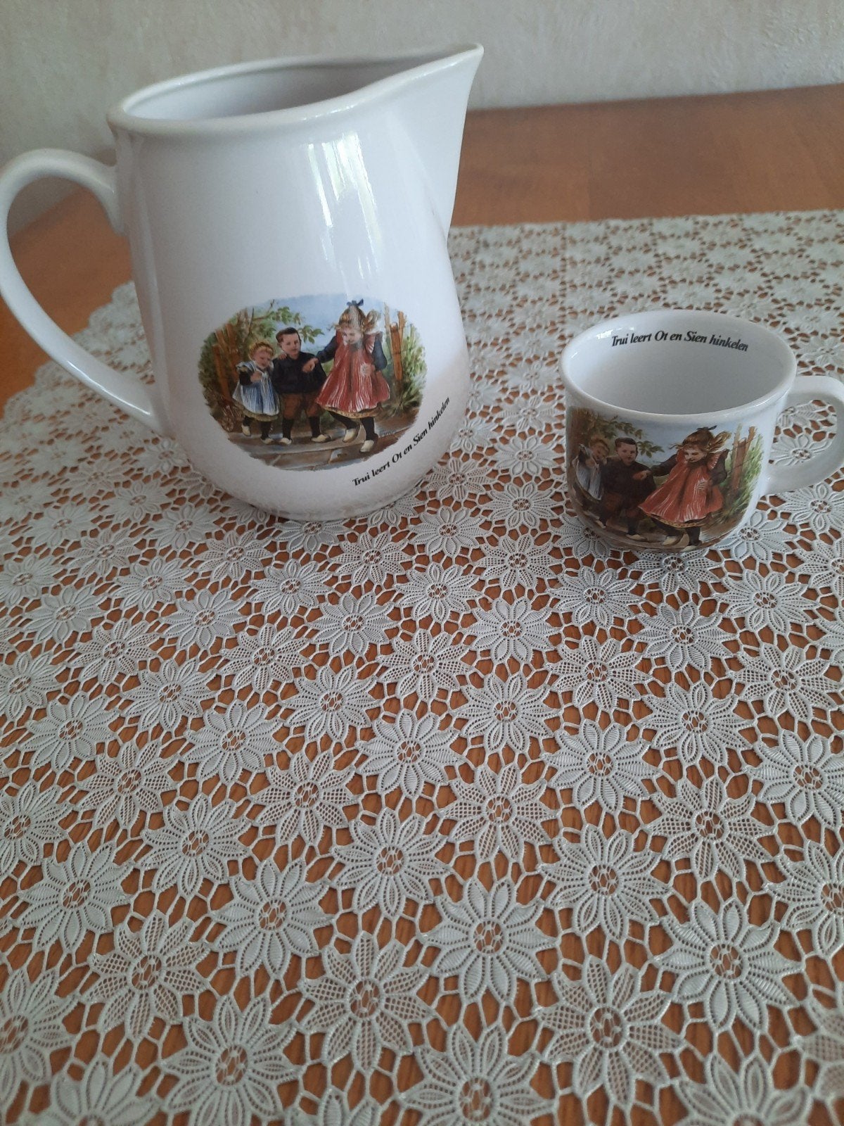nieuwe grote stenen melk kan van OT en SIEN met een kom, Huis en Inrichting, Keuken | Servies, Kan, Gebruikt, Overige merken, Keramiek