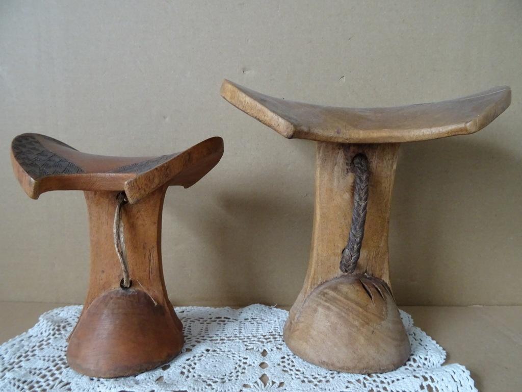 Afrikaanse hoofdsteun neksteun set hoofdsteunen 17cm en 21cm, Antiek en Kunst, Kunst | Niet-Westerse kunst, Ophalen of Verzenden