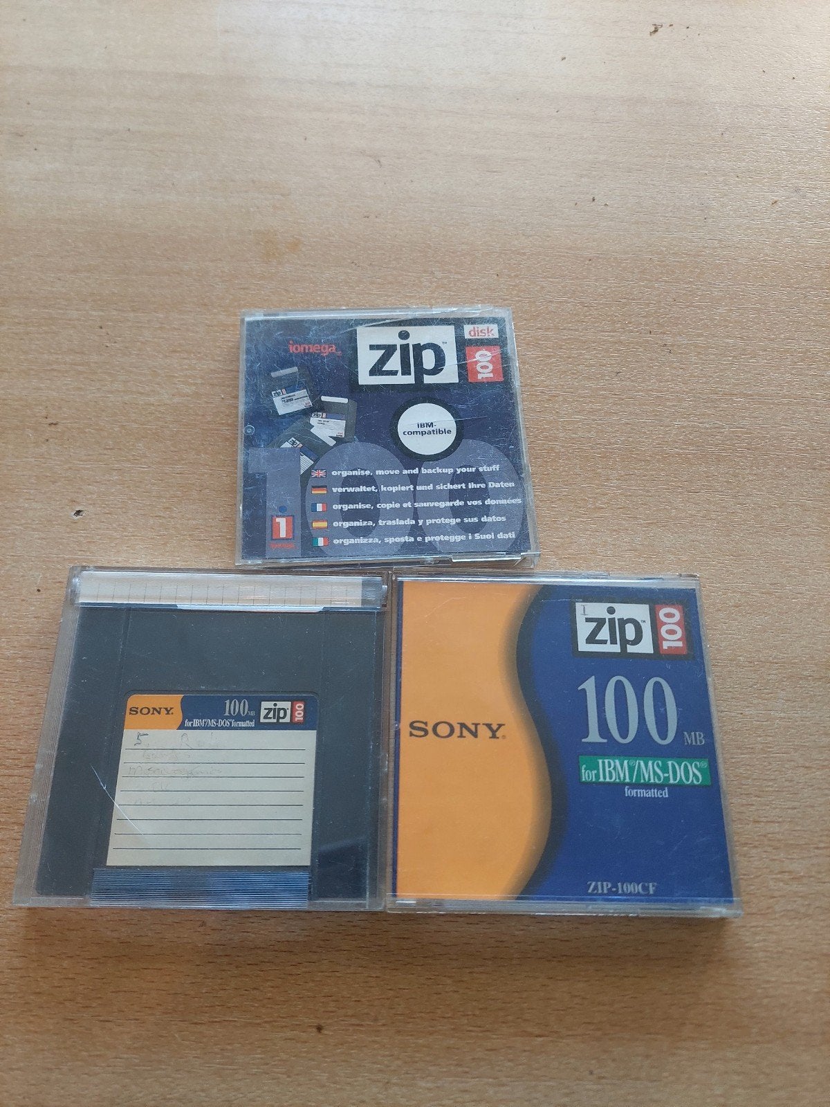 Iomega Zip Disk 100 MB (3 stuks) - Onbekende staat, Ophalen of Verzenden, Niet werkend, Overige typen, Iomega / Sony