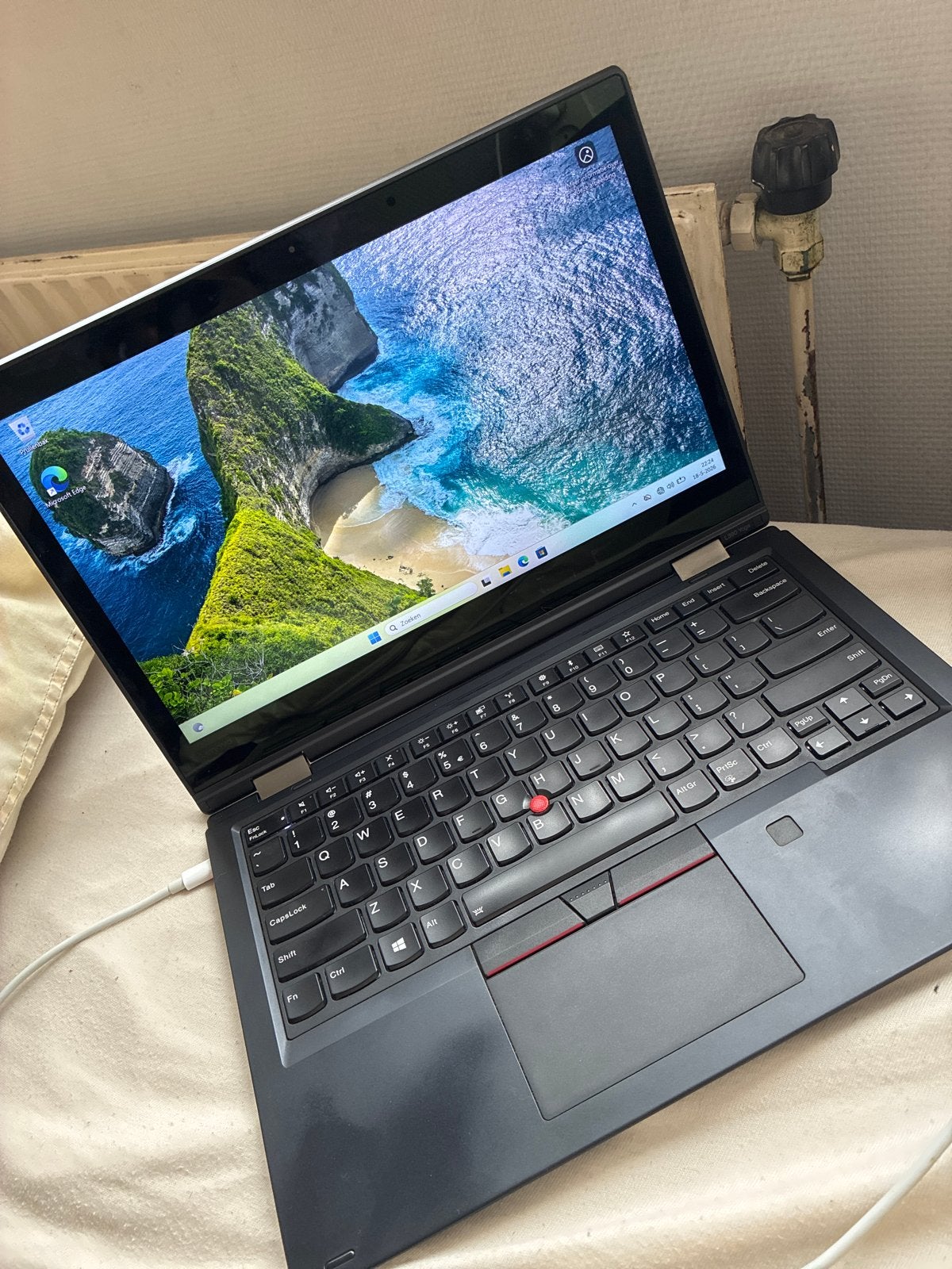 Lenovo ThinkPad L390 Yoga, Qwerty, 8 GB, 13 inch, Minder dan 2 Ghz