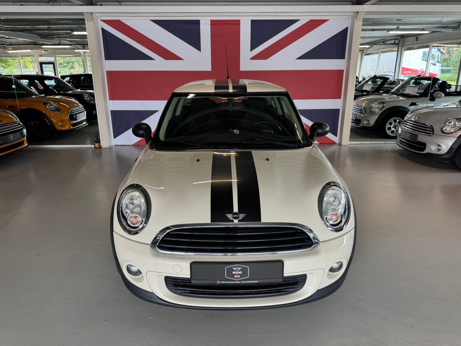 Mini 1.6 ONE 75pk 2011 Beige ( 3 MAANDEN GARANTIE )