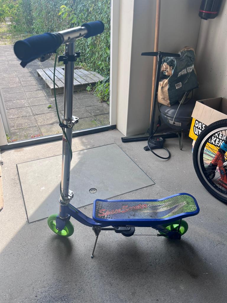 Spacescooter, Fietsen en Brommers, Steps, Ophalen of Verzenden, Zo goed als nieuw