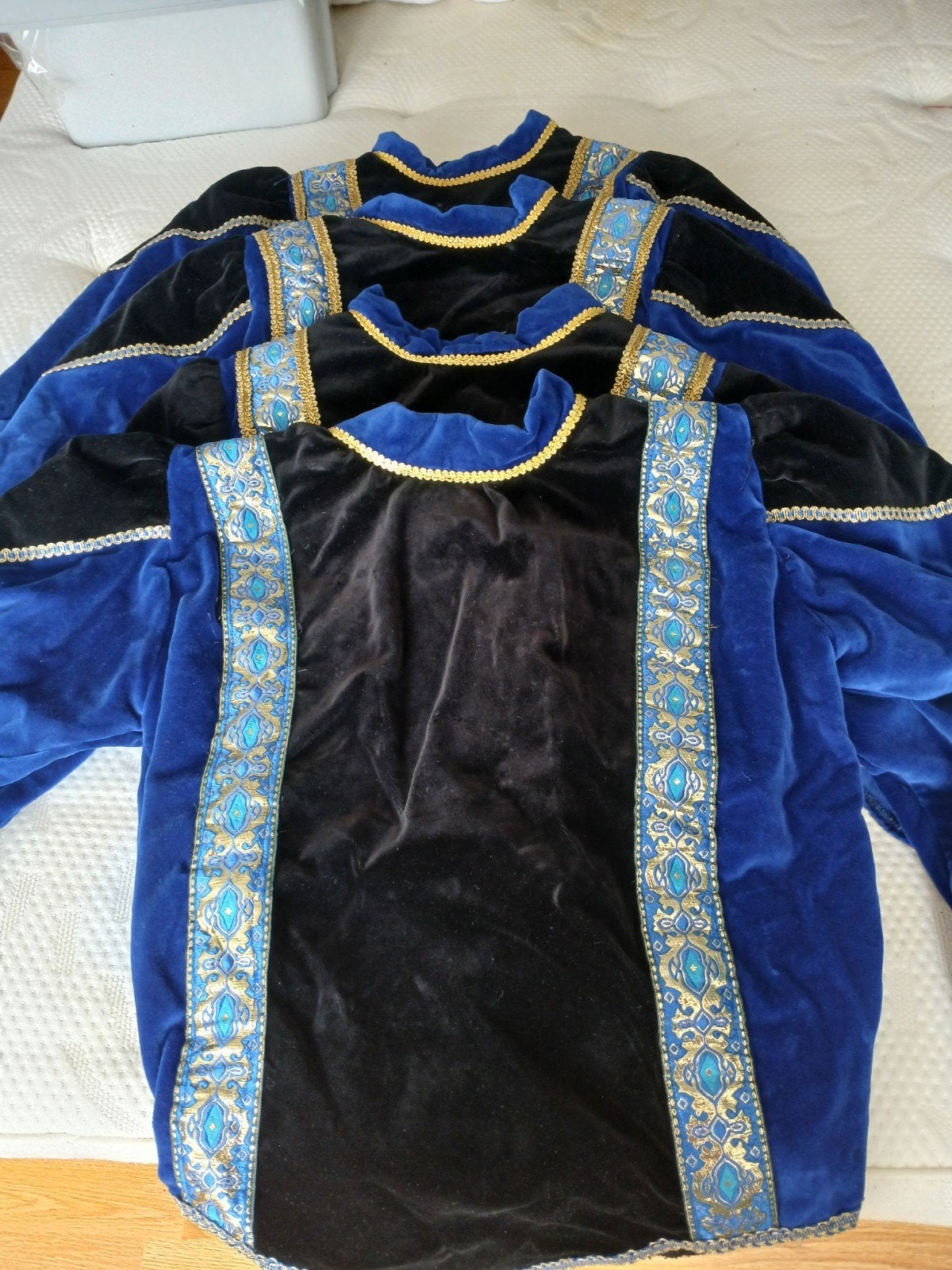 Dansgarde pakjes fluweel, Kleding | Dames, Carnavalskleding en Feestkleding, Carnaval, Ophalen