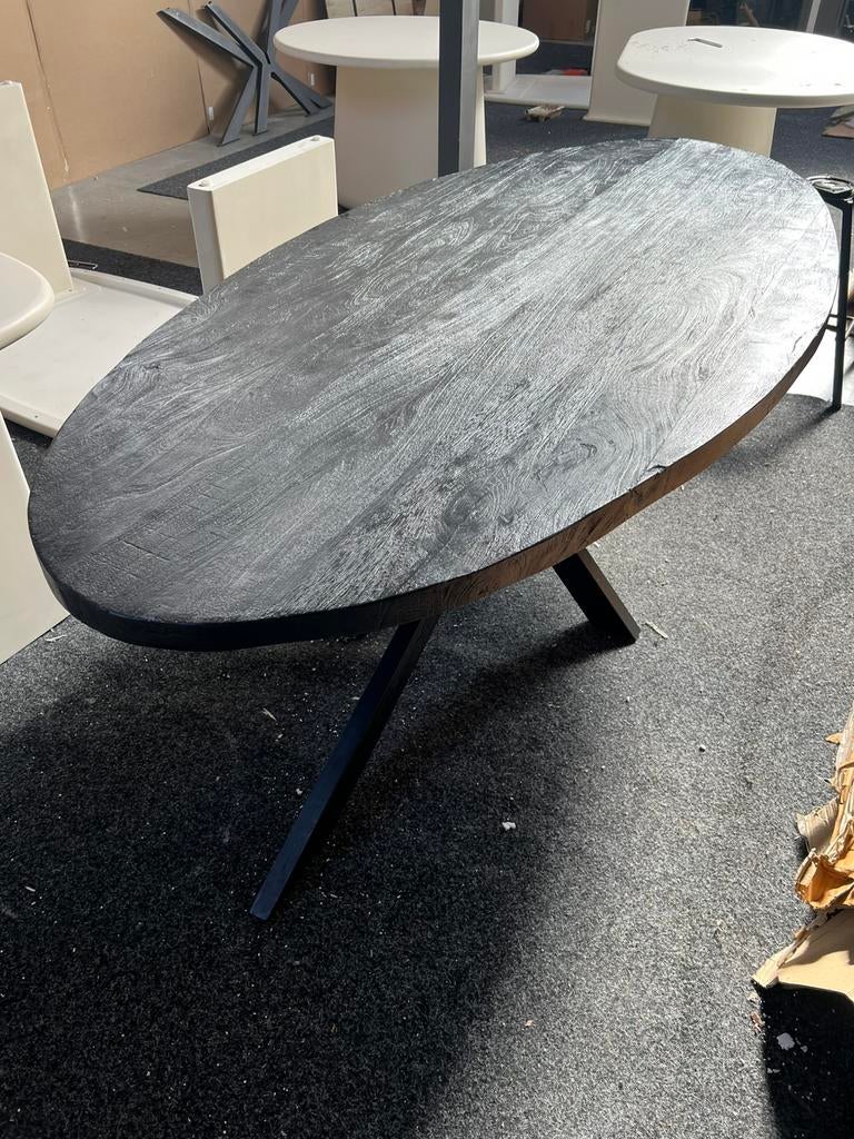Eettafel ovaal zwart 220cm mangohout, Info@savoireinteriors.com, Kaatshuevel, 100 tot 150 cm, Ophalen of Verzenden