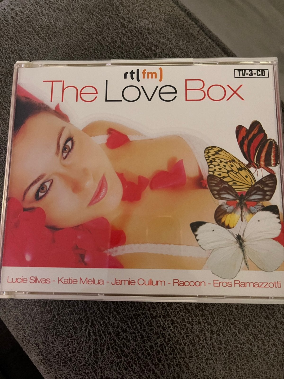 3CD Box - The love box (RTL FM) 2006 in goede staat, Ophalen of Verzenden, Zo goed als nieuw, Pop