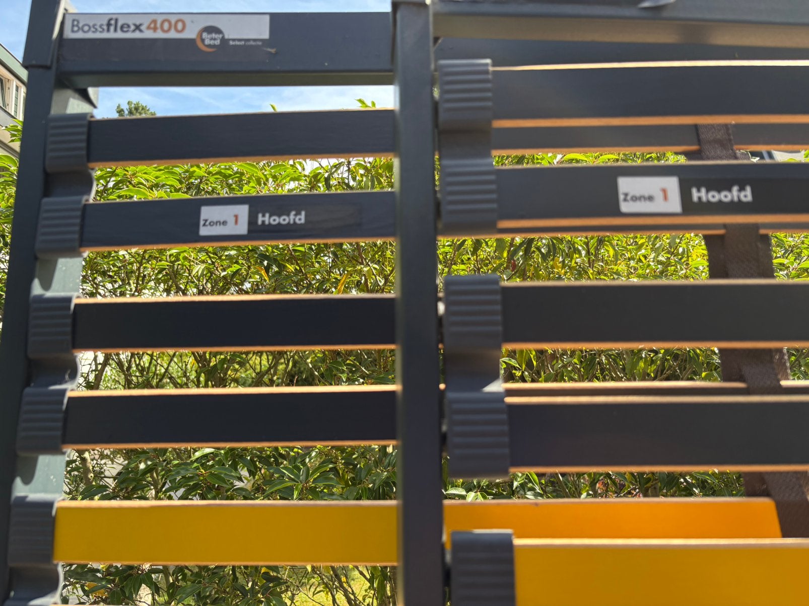 2x METALEN BEDFRAMES 90x200 met BOSSFLEX LATTENBODEM, Ophalen, 90 cm, Eenpersoons, Zo goed als nieuw