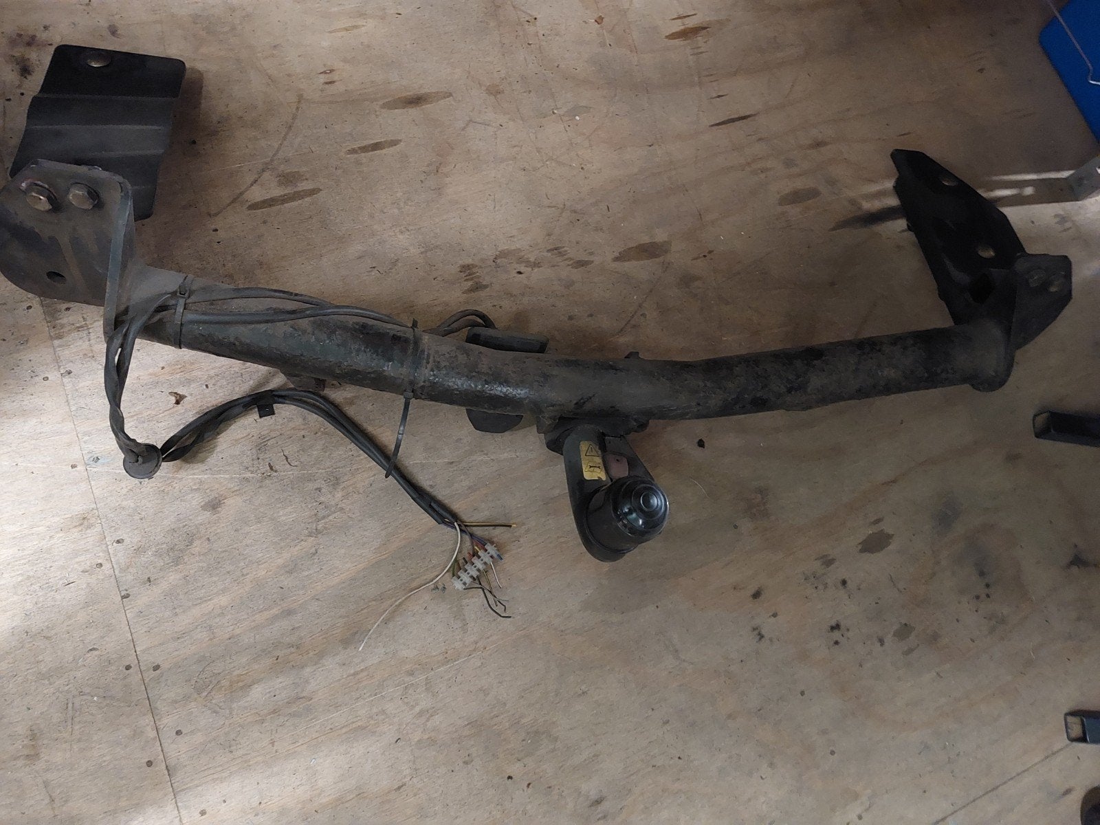 Trekhaak opel corsa c, Ophalen