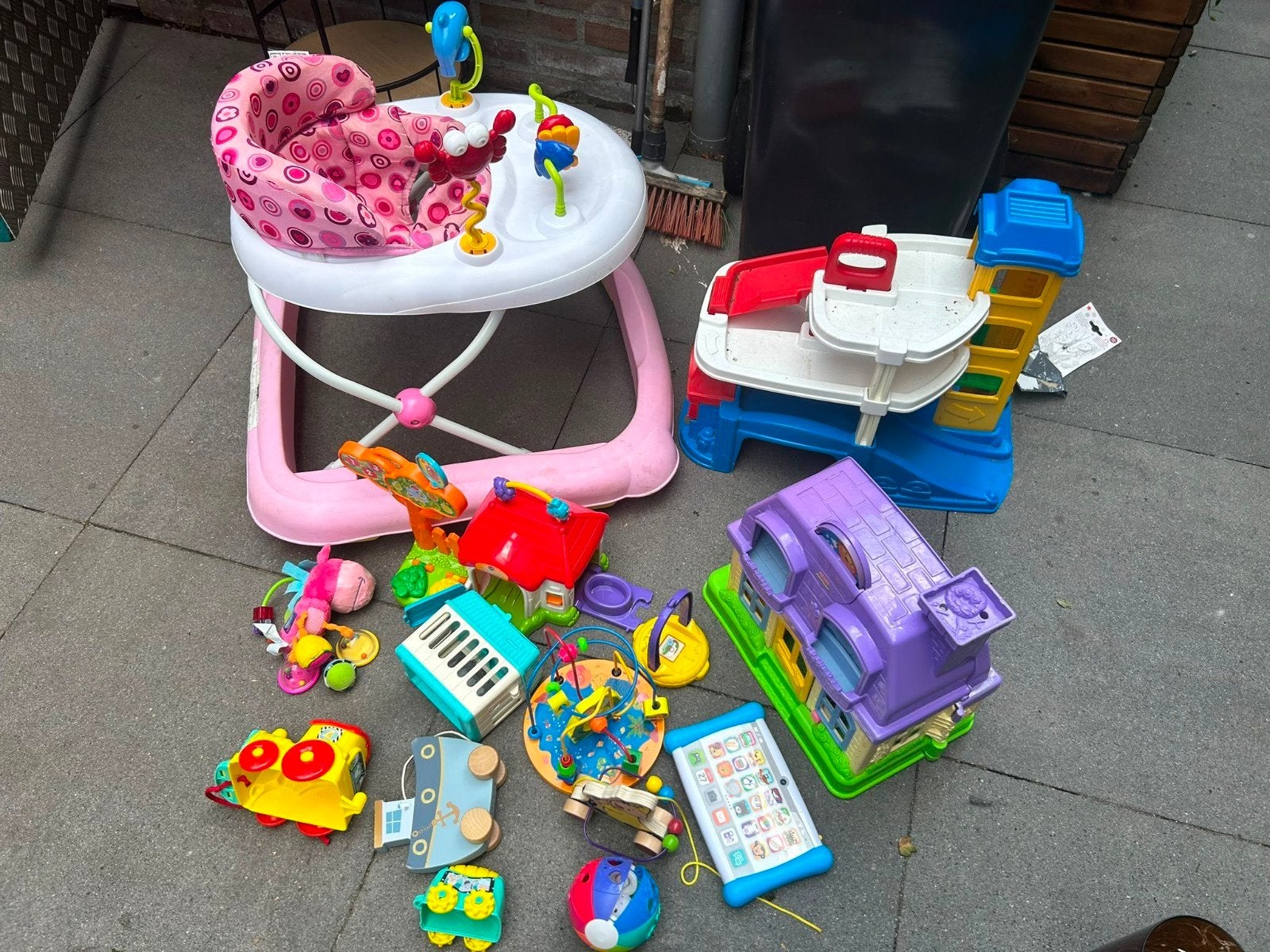 Grote partij baby- en kinder speelgoed, Ophalen, Gebruikt, Overige typen, Met wieltjes
