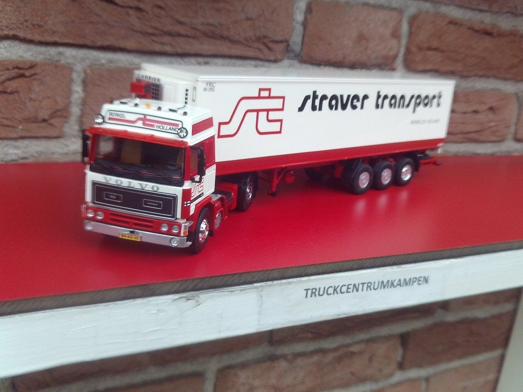 Tekno  Volvo  F12  Globetrotter  van  Straver., Hobby en Vrije tijd, Ophalen of Verzenden, Nieuw, Bus of Vrachtwagen, Tekno