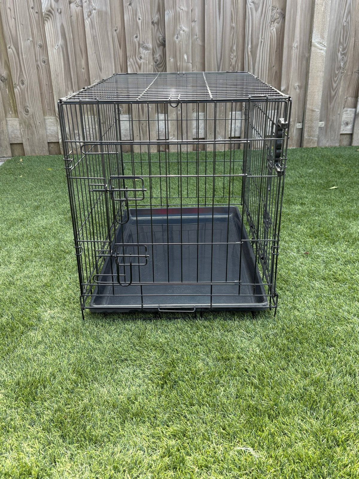 Honden bench zwart, Ophalen, Zo goed als nieuw
