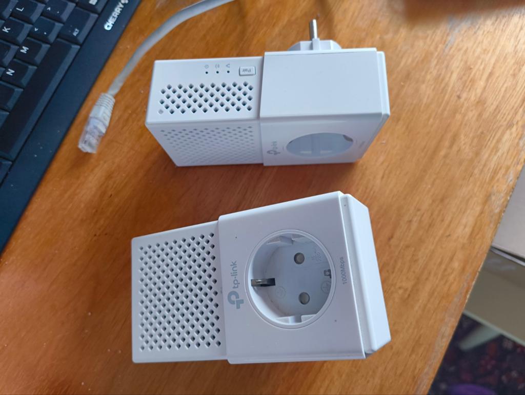 TP-Link Powerline Adapter TL-PA7010P Kit (2 stuks), Computers en Software, Netwerk switches, Ophalen of Verzenden, Zo goed als nieuw