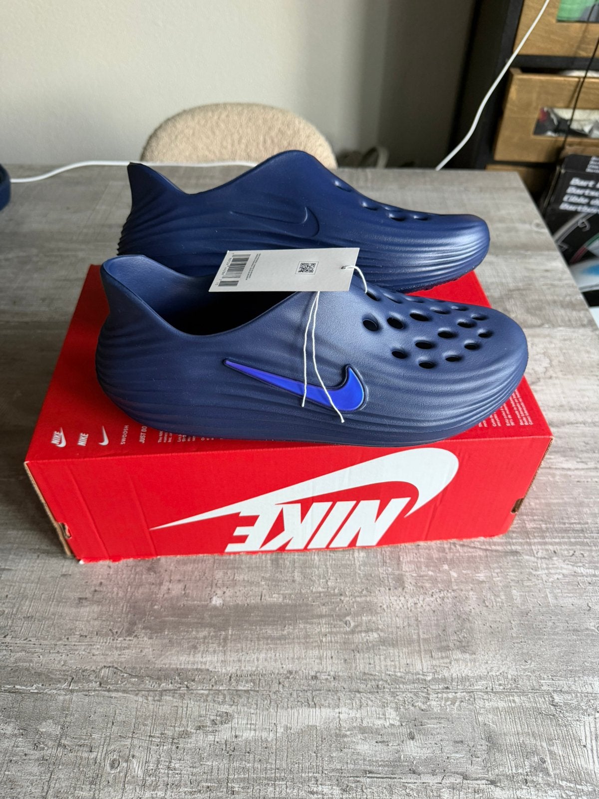 Te koop nieuw paar nike react rejuven 8 in maat 44, Overige kleuren, Nieuw, Ophalen of Verzenden, Sneakers of Gympen