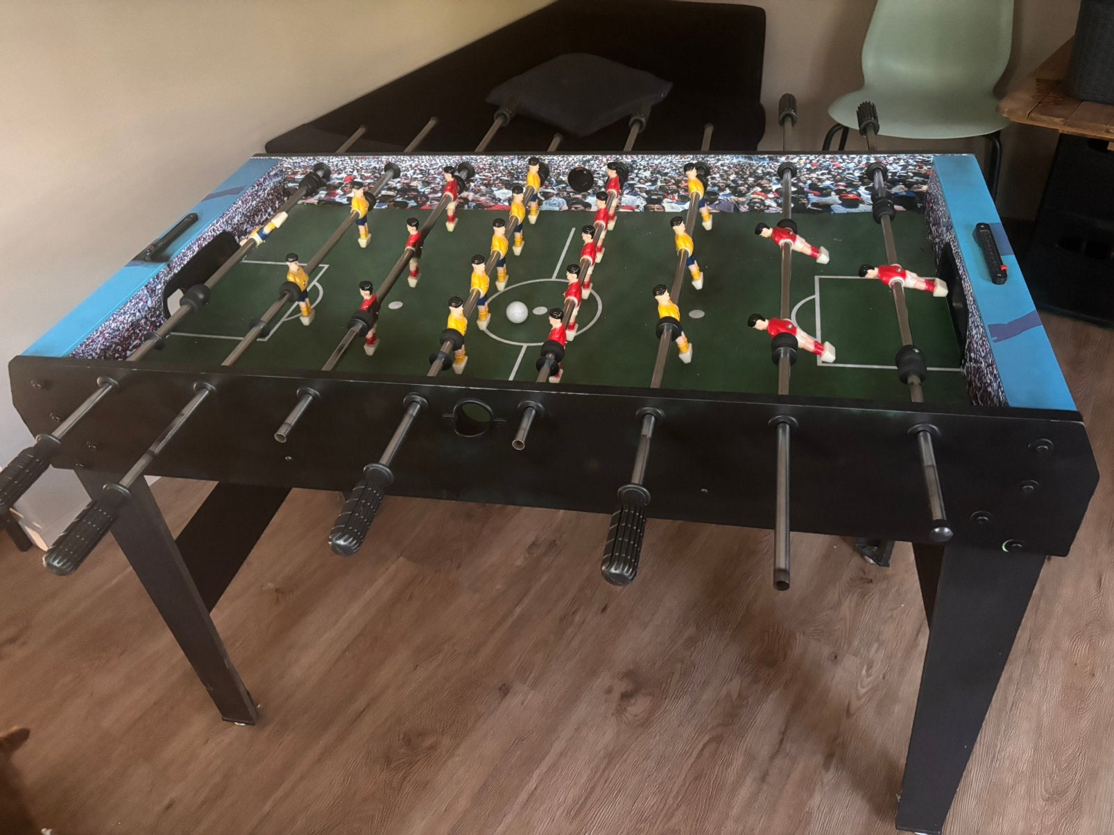 Voetbal tafel, Ophalen, Zo goed als nieuw
