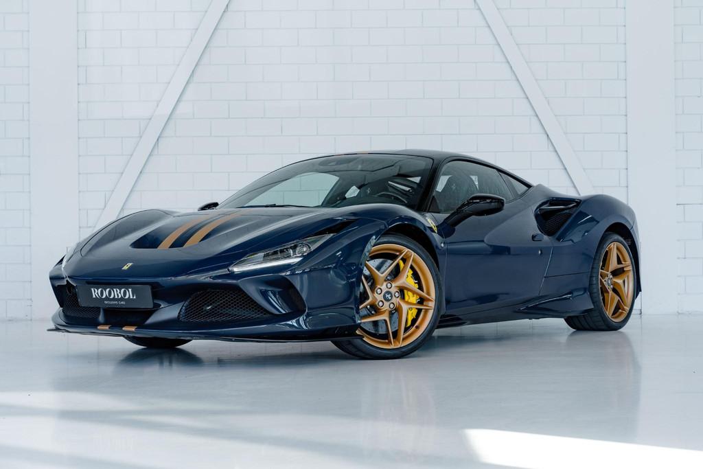 Ferrari F8 Tributo 3.9 V8 HELE | Carbon | Ferrari Shield | B, Auto's, Ferrari, Automaat, 1505 kg, Zwart, 719 pk