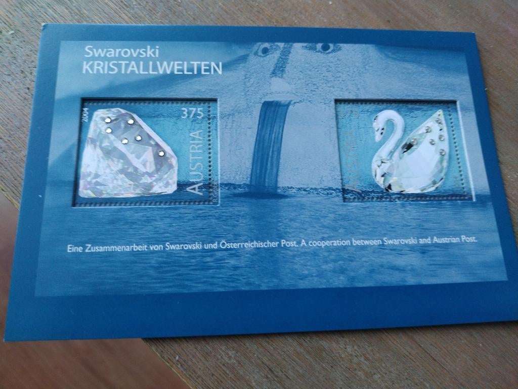 Oostenrijkse postzegels met Swarovski kristallen - 2004, Postzegels en Munten, Ophalen of Verzenden