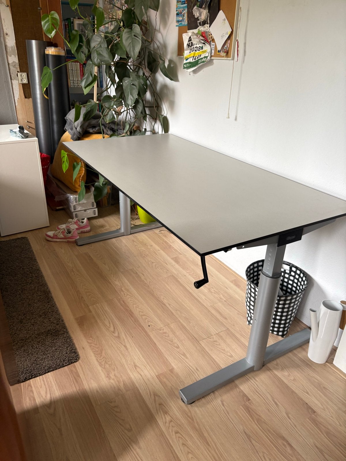 Gispen bureau - Ergonomisch en Verstelbaar, Ophalen, 160 cm, Metaal, In hoogte verstelbaar